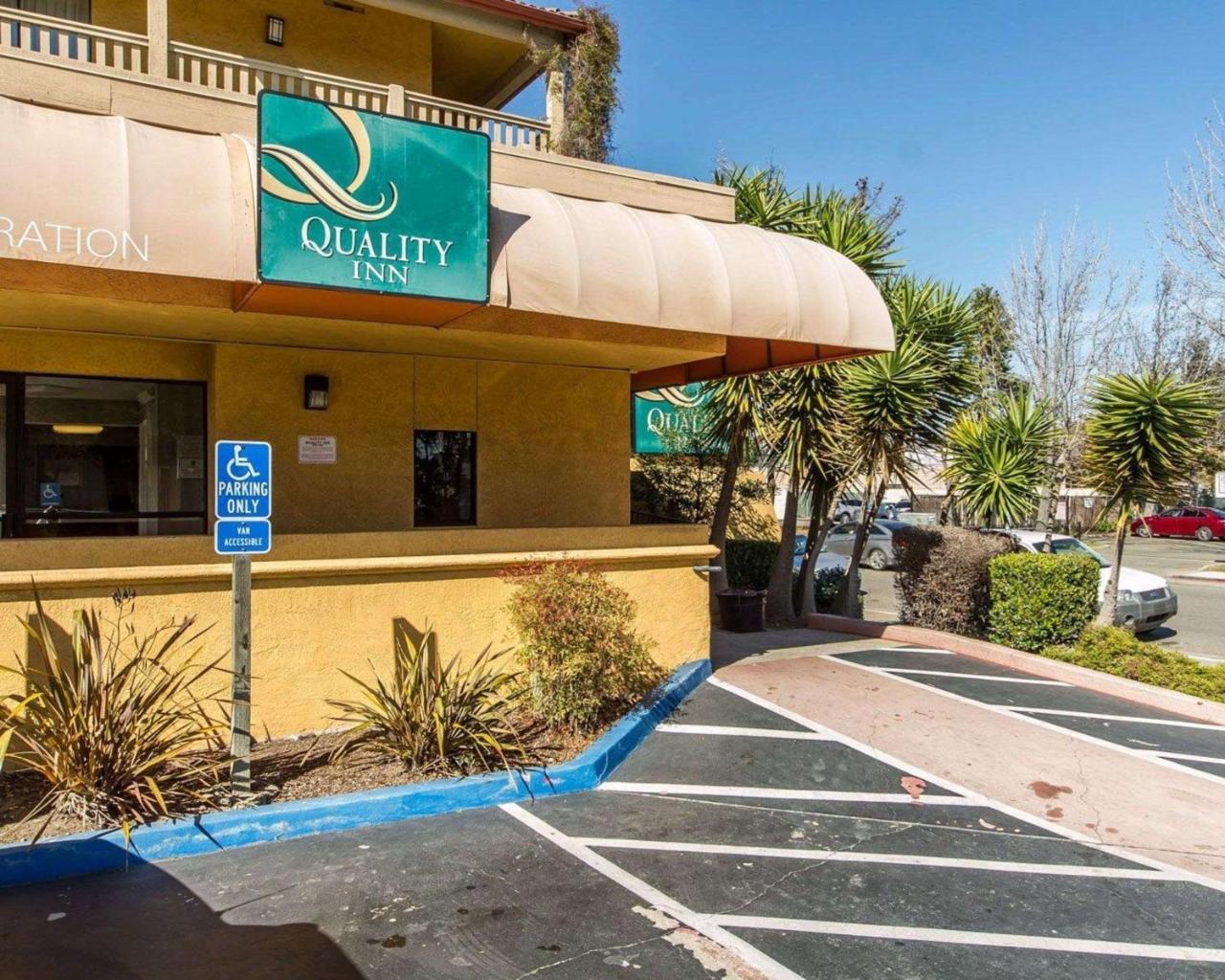 Quality Inn Oakland Airport Exterior photo